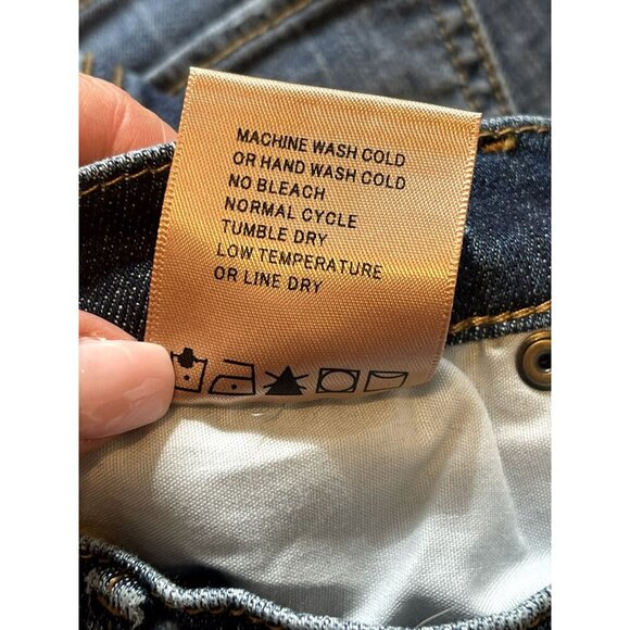 NWOT Driftwood Colette Stretch Denim Embroidered Floral Cuffed raw hem Jeans 29 - Picture 6 of 9